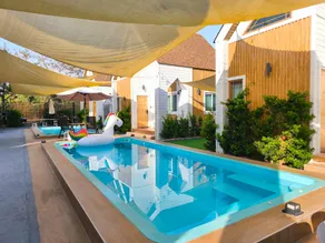 Moon in 9 haus Cafe & Villas - Image 3