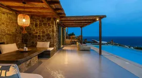 Mykonos Supreme Comfort Suites & Villas - Image 3