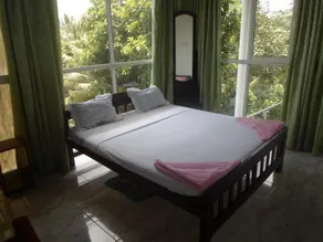 The Kingdom Gate Hotel - Image 5