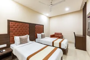 Hotel New Vertigo Suites - Image 2