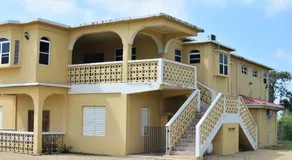 Harada Inn and Suites - Image 3