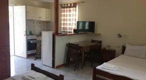 ΣΑΡΑΝΤΗΣ ΜΑΡΚΌΠΟΥΛΟς - Image 2
