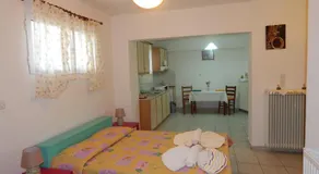 Small studio near the center of Tripoli - Image 2
