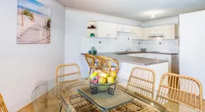 Everything you need including a pool! Karoonda Sands Apartments - Image 3