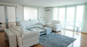 Atina Lux Hostel - Image 2