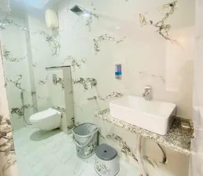 OYO Flagship Hotel Radhe Radhe inn - Image 5