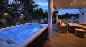 Sommerferie nær sjøen, jacuzzi, bålpanne og grill, - Image 3