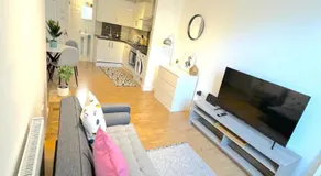1 Bed Flat London a step to Emirates Stadium - Image 2
