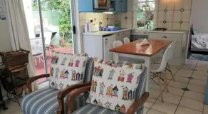 Eastbury Cottage - Image 2