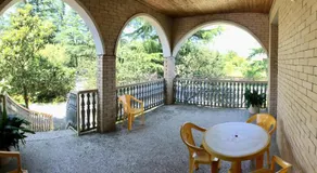 Hause - Image 5