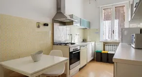 Santa Margherita Ligure, grand appartement de 3 pièces avec balcon à l'intérieur d'un parc fleuri - Image 3