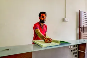 OYO 76423 Ashoka Hotel And Guest House - Image 4