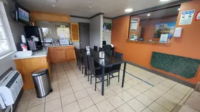 Corcoran Country Inn - Image 2