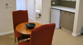 Allansford Hotel Motel - Image 4