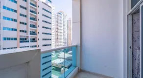 Luxury 2 bedroom next to beach with swimming pool gym and kids play area - Image 5