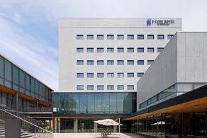 S Cube Hotel by Shiroyama - Image 4