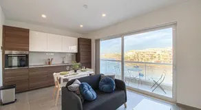 Sea front 3rd floor Apartment in Marsaskala by Solea - Image 2
