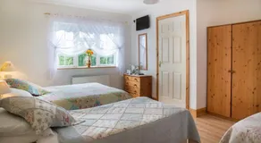 Shannon Breeze B&B - Image 2