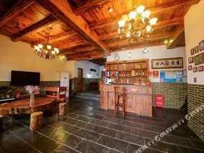 Bamboo Inn - Image 2