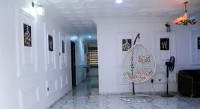 A&F house - Image 4