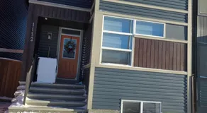 YYC Cozy Suites - Image 4