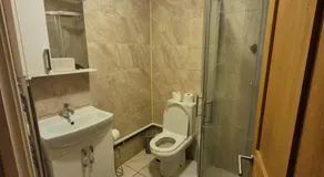 Quiet and professional friendly - Image 3