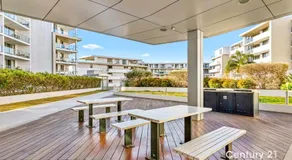 Apartment in Turrella - Image 4