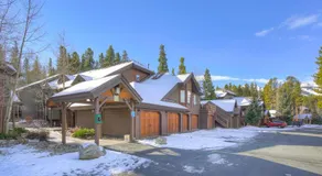 Village Point - Image 5