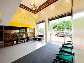 Fenglai Holiday Hostel - Image 3