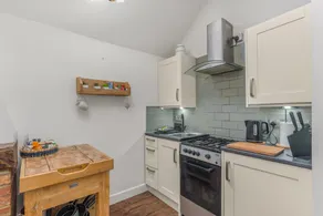 The Nook, 1 Bedroom Cottage with Indoor Fireplace - Image 4