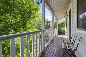 Family Home with Garden in Katoomba - Image 5