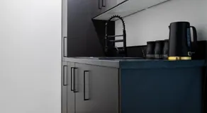 The City Studio Apartments Cardiff City Centre 1BR 10 Min Walk to Centre - Image 5