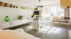Suitur beachfront apartment Roc de Sant Gaietà - Image 2
