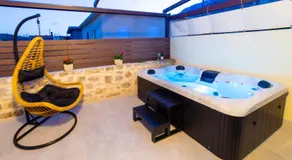 Asmani Apartments with pool - Image 4