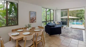 Four Pines Shelly Beach Retreat - 50m to the Beach! - Image 3