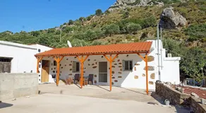 Polyraki's Cottage - Image 5