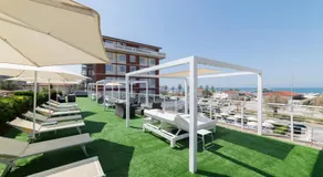 Grand Hotel & Riviera - Image 4