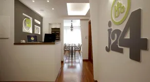 J24 B&B - Image 4