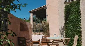 Studio rénové avec belle terrasse - Image 5