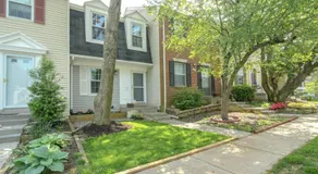 NEW! 3-story Townhome - Private, Self checkin, Quiet. - Image 5