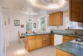 Pine Arbor Retreat - Image 4