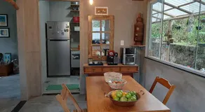 Suíte em Lumiar - Hospedaria Casa Quíron - Image 3