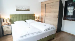 Hotel Haus Burg Metternich - Image 2
