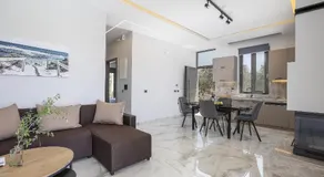 Villa Me - With Private Pool - Image 3