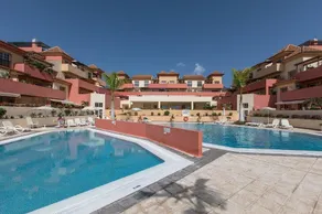 Adeje's Comfortable and Peaceful Apartment - Image 4