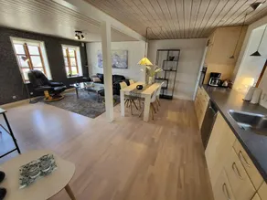 City Harbour House - Image 2