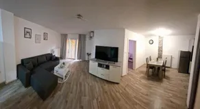 Luxury apartment in the city center - Image 2