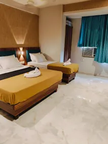 Hotel Ashraya - Image 2