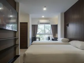 Samutprakarn Hotel - Image 2