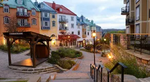 Condo moderne, escapade vacance, vue sur montagnes - Image 3
